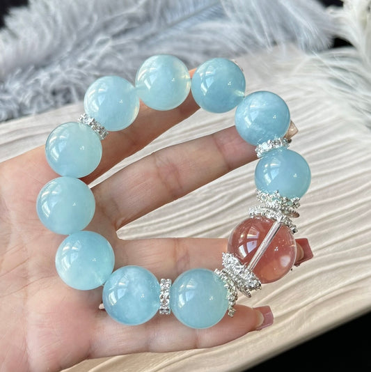 Natural Aquamarine blue beaded bracelet