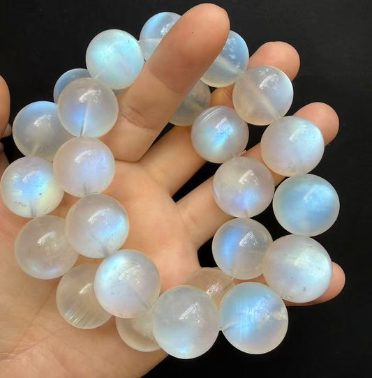 20mm Natural Blue Flashlight white moonstone beads bracelet