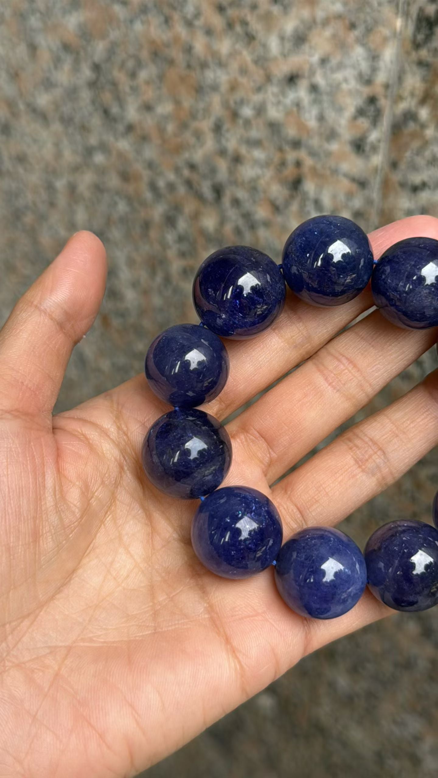 Blue tanzanite beaded bracelet