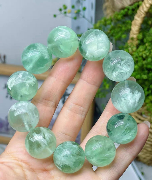 Natural Feathers Green fluorite beads bracelet 19.5mm