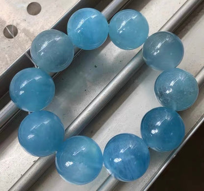 20mm Natural Round Aquamarine beaded bracelet
