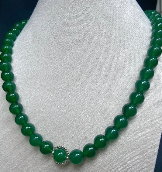Green agate beaded bracelet