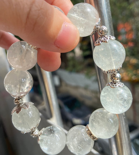 Light green asai quartz Crystal beaded bracelet 16mm