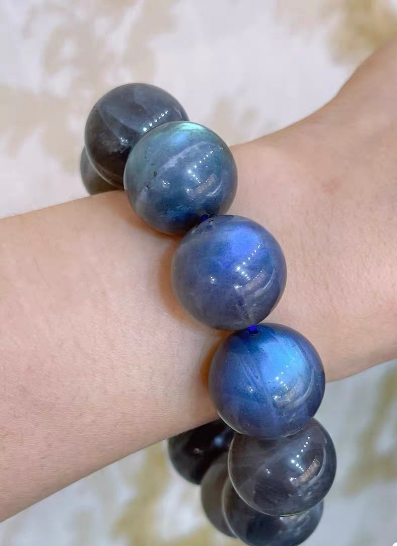 Gray moonstone Labradorite