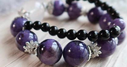 Natural Charoite purple and obsidian handmade beads bracelet