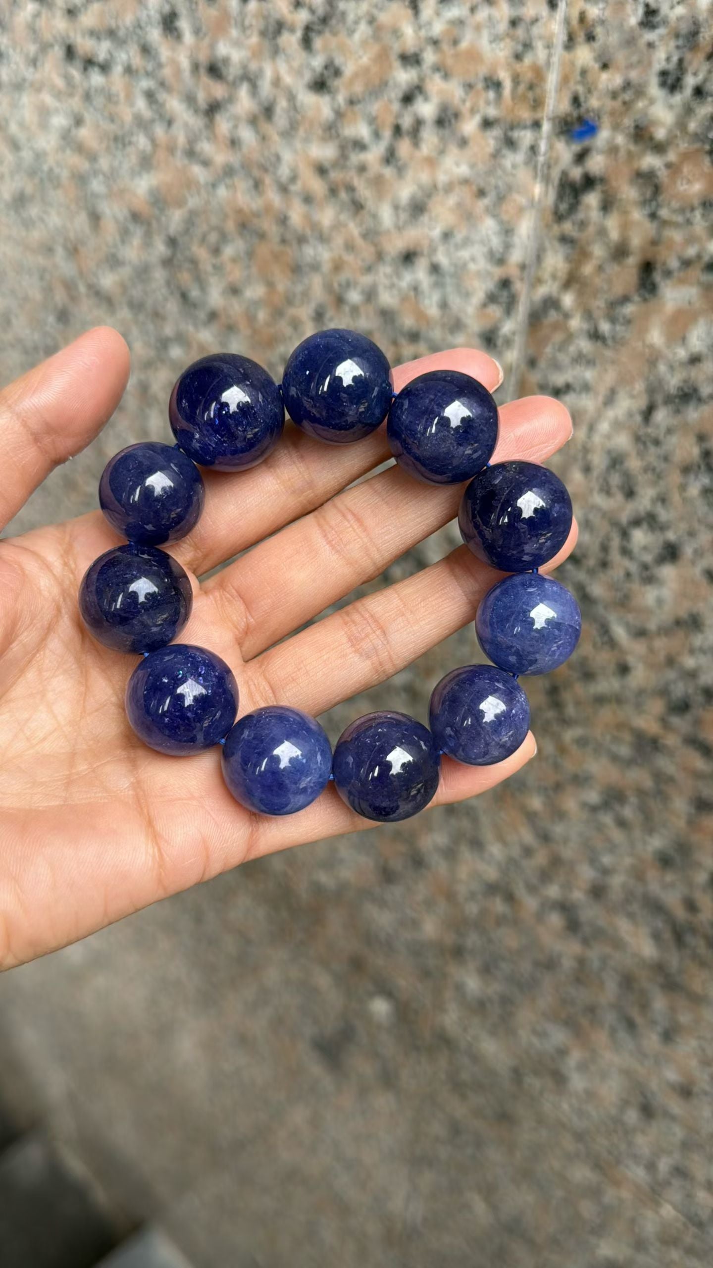 Blue tanzanite beaded bracelet