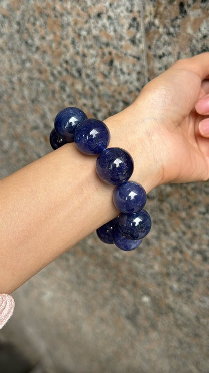 Blue tanzanite beaded bracelet