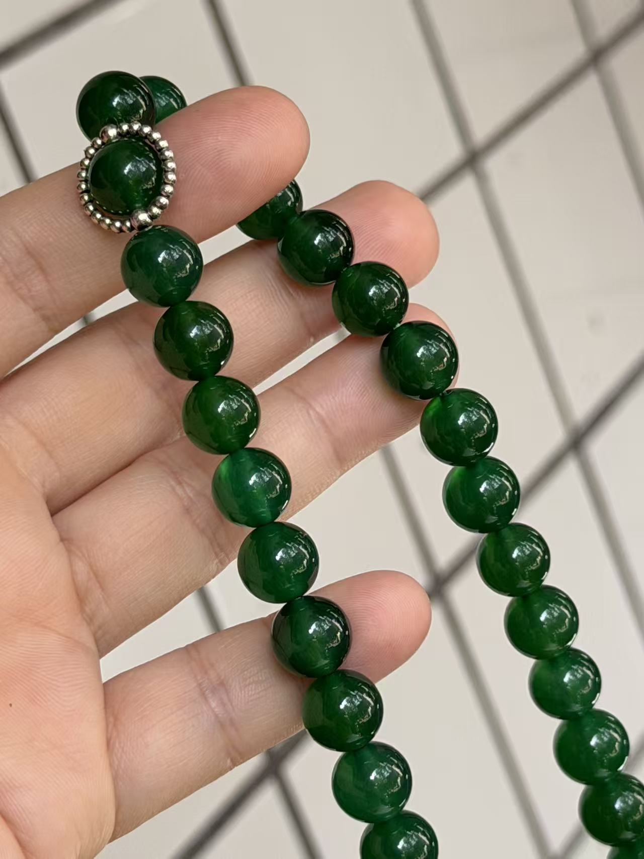 Green agate beaded bracelet