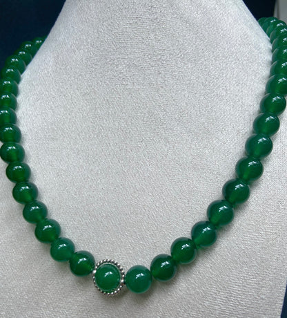 Green agate beaded bracelet