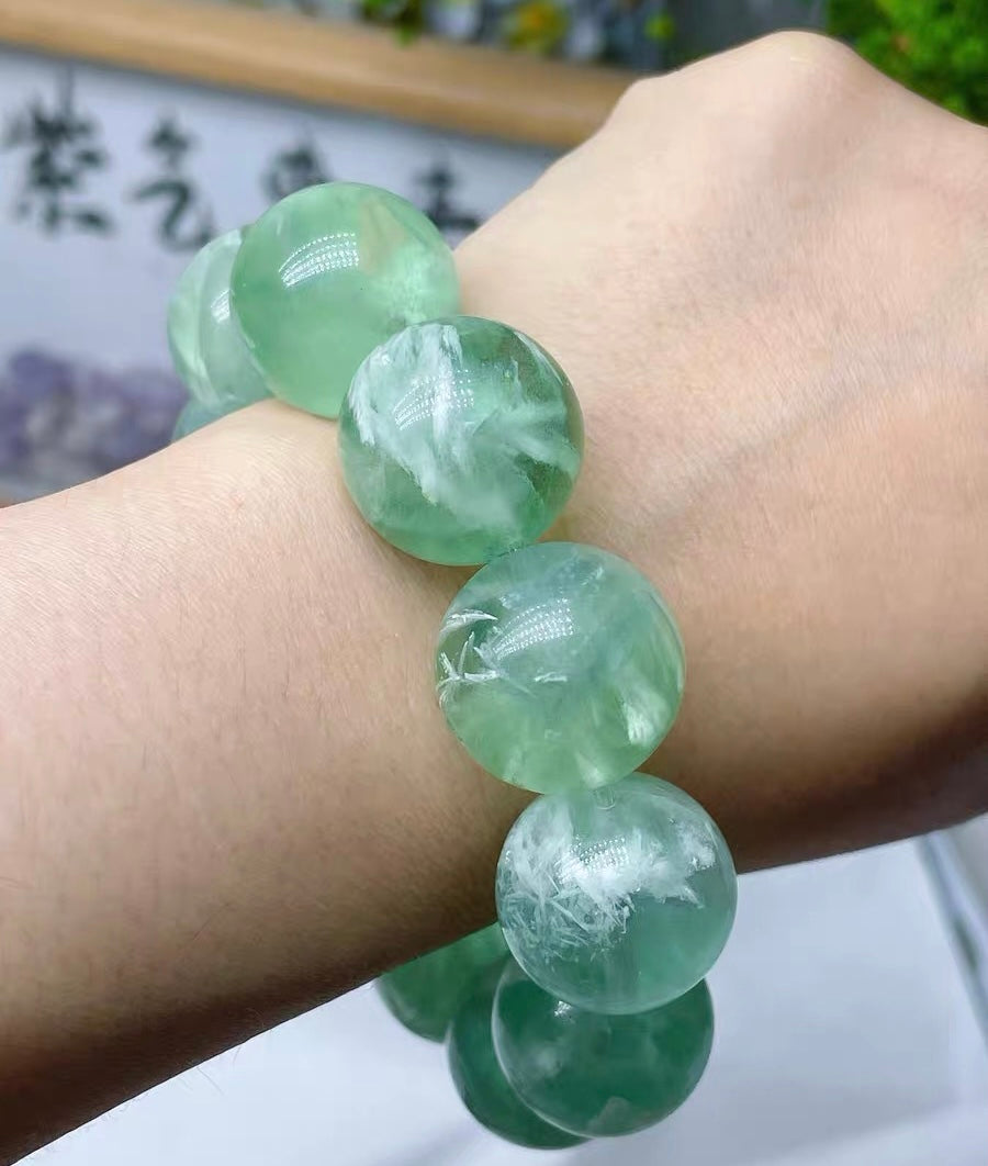 Natural Feathers Green fluorite beads bracelet 19.5mm