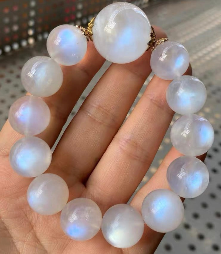 15MM Natural Blue Flashlight White moonstone beaded bracelet