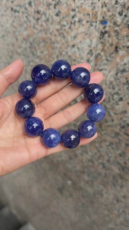 Blue tanzanite beaded bracelet
